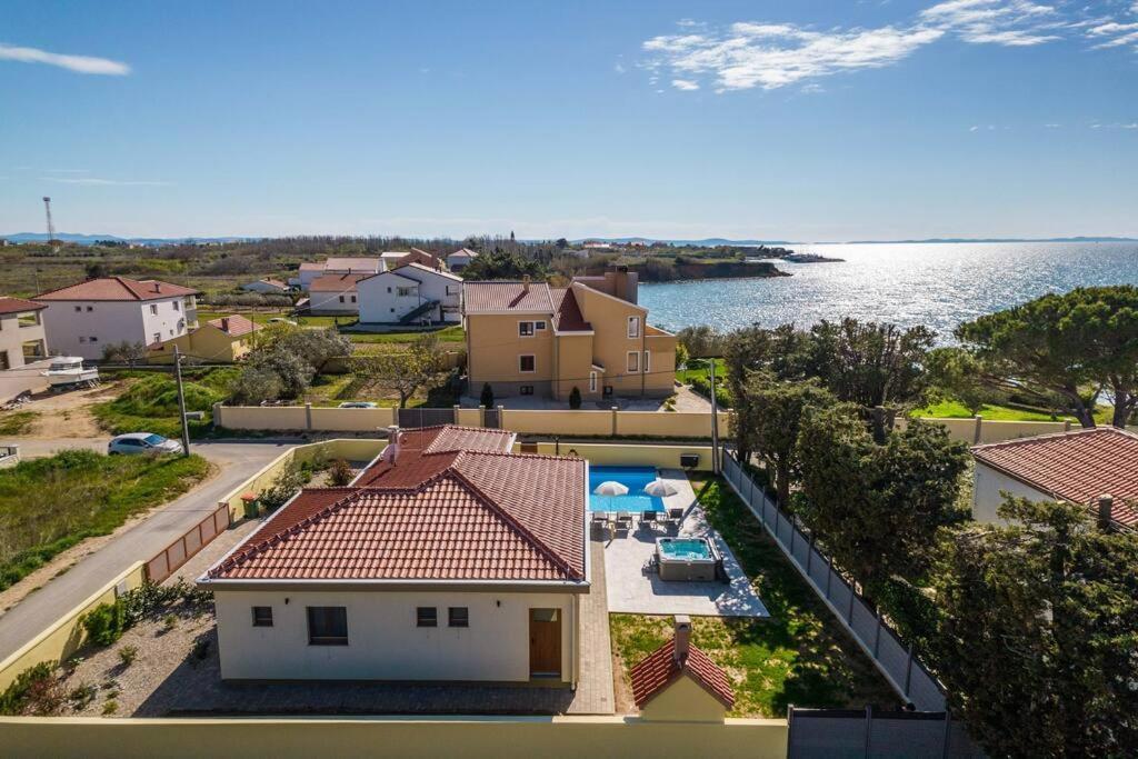 Villa Mattina, With Heated Pool And Jacuzzi Privlaka  Ngoại thất bức ảnh