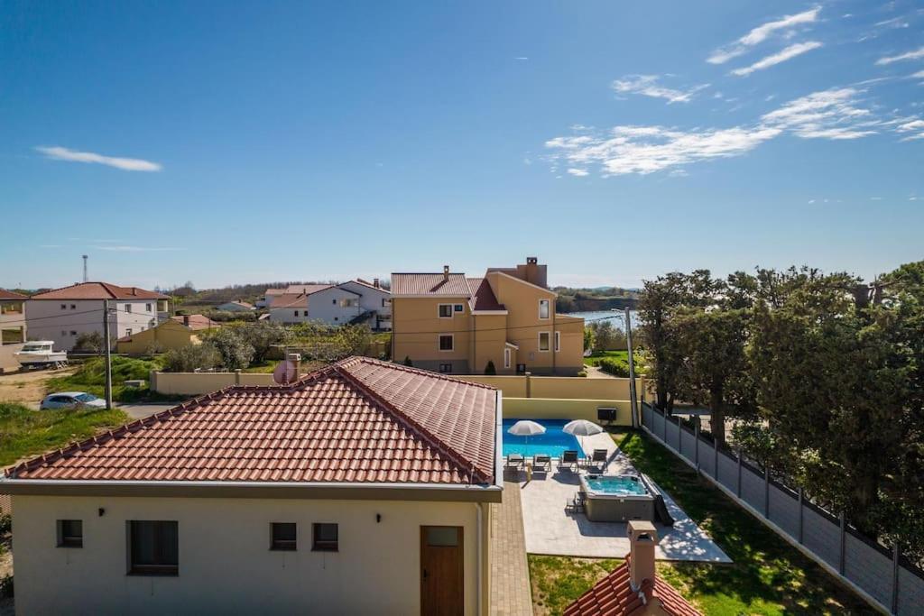 Villa Mattina, With Heated Pool And Jacuzzi Privlaka  Ngoại thất bức ảnh