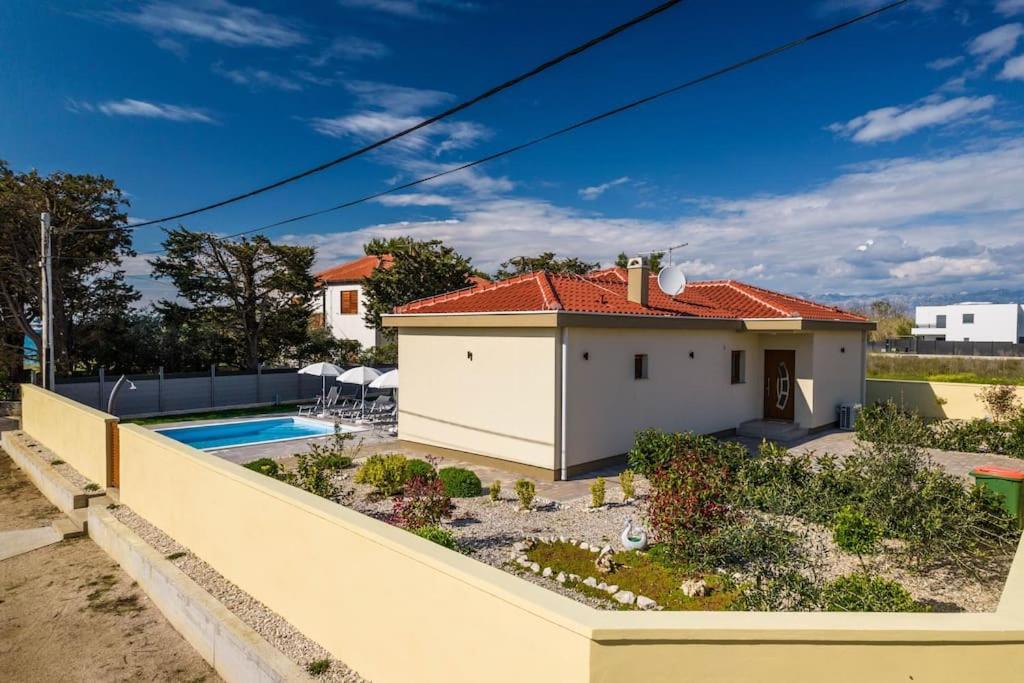 Villa Mattina, With Heated Pool And Jacuzzi Privlaka  Ngoại thất bức ảnh
